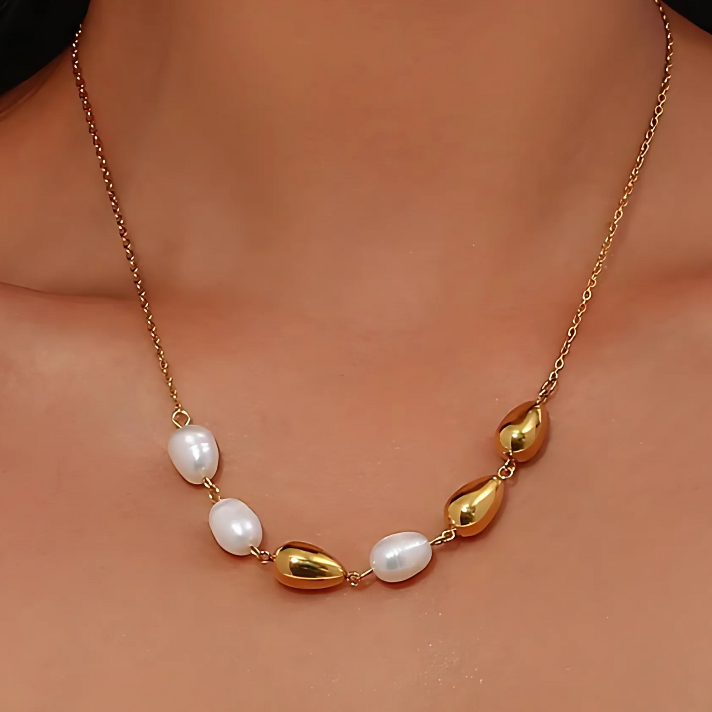 élégant Perlenhalskette Gold